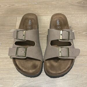 Double Strap Slides